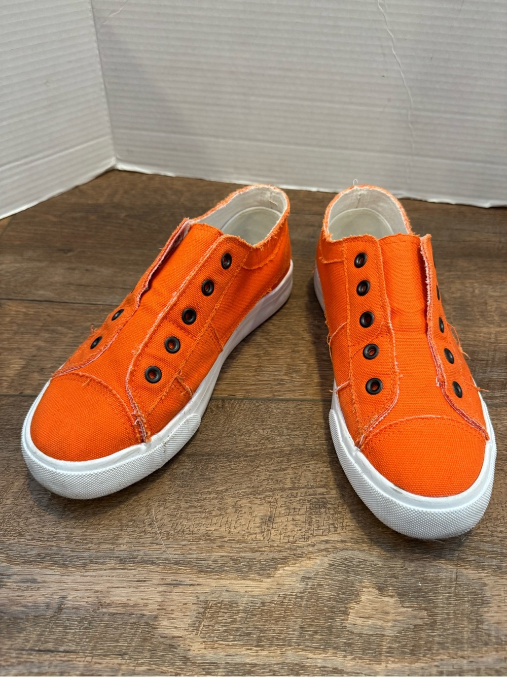 Vibrant Orange Women Slip-On Canvas Sneakers Size 8.5